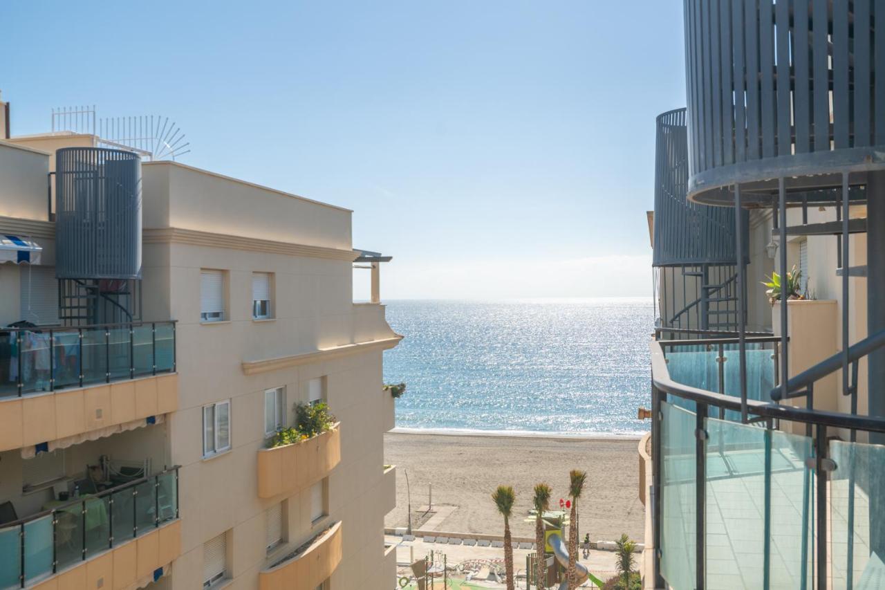 에스테포나 Atico 2 Terrazas Junto Al Mar By Rent Me 아파트 외부 사진